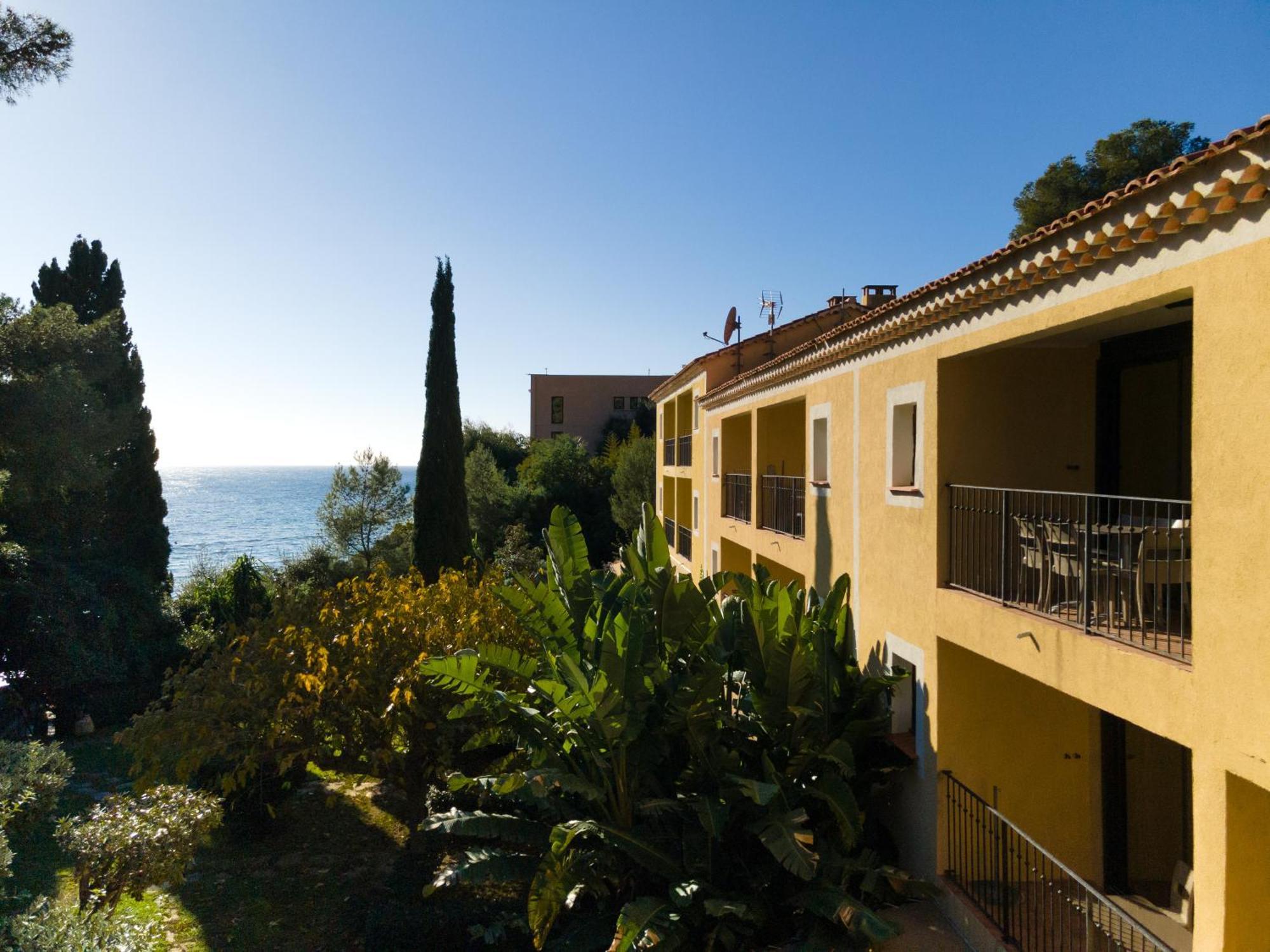 La Residence Du Bailli Rayol-Canadel-sur-Mer Bagian luar foto