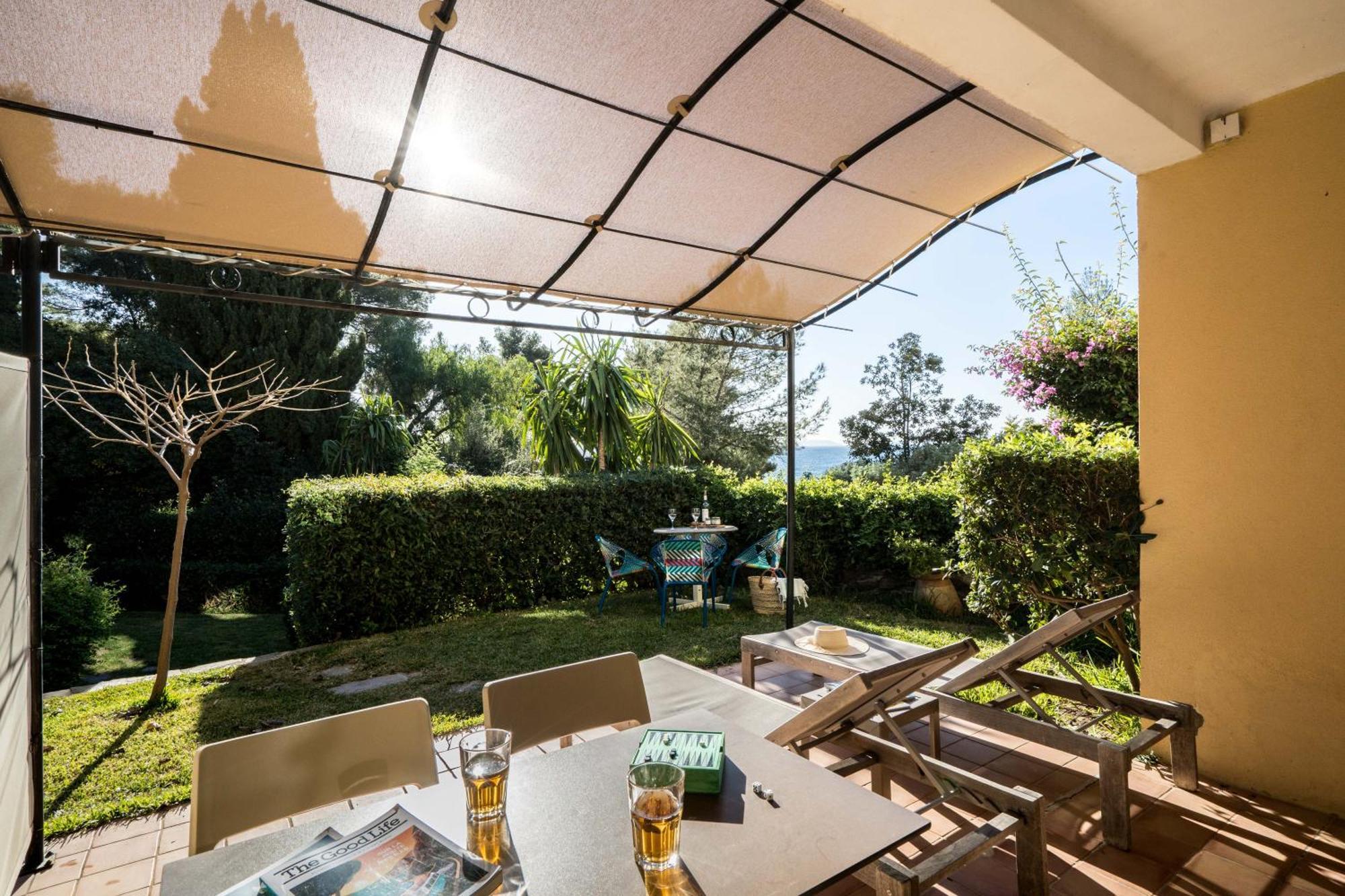 La Residence Du Bailli Rayol-Canadel-sur-Mer Bagian luar foto