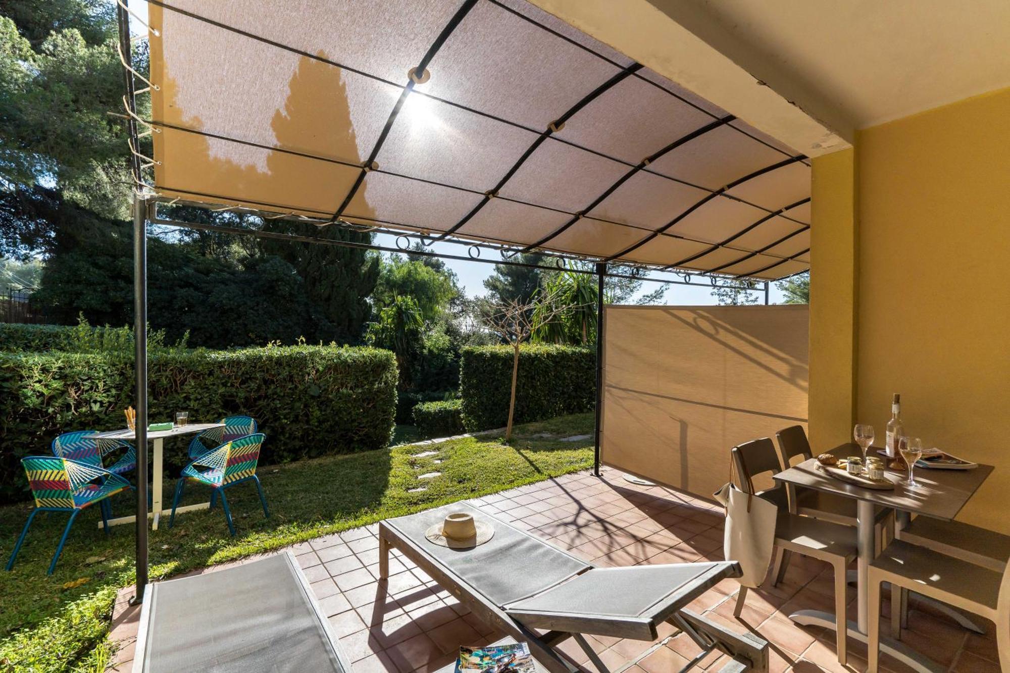 La Residence Du Bailli Rayol-Canadel-sur-Mer Bagian luar foto